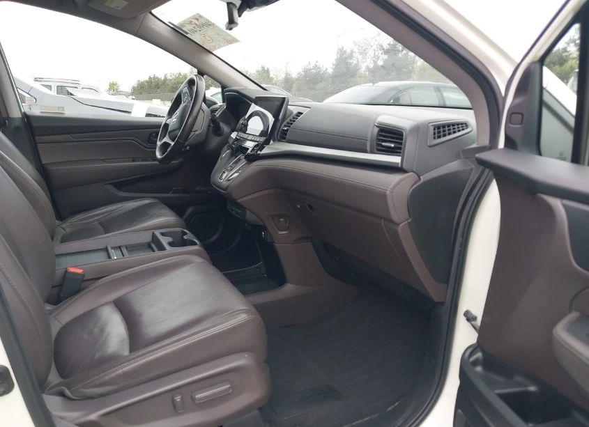 Photo 5 of 2019 Honda Odyssey EX-L (VIN 5FNRL6H74KB096674)