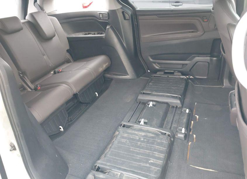 Photo 8 of 2019 Honda Odyssey EX-L (VIN 5FNRL6H74KB096674)