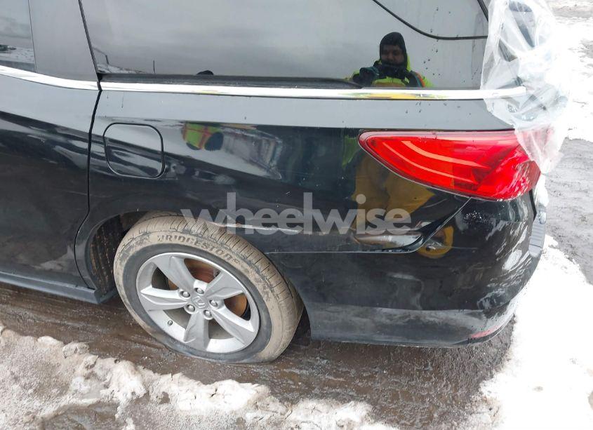 Photo 16 of 2019 Honda Odyssey EX-L (VIN 5FNRL6H74KB118821)