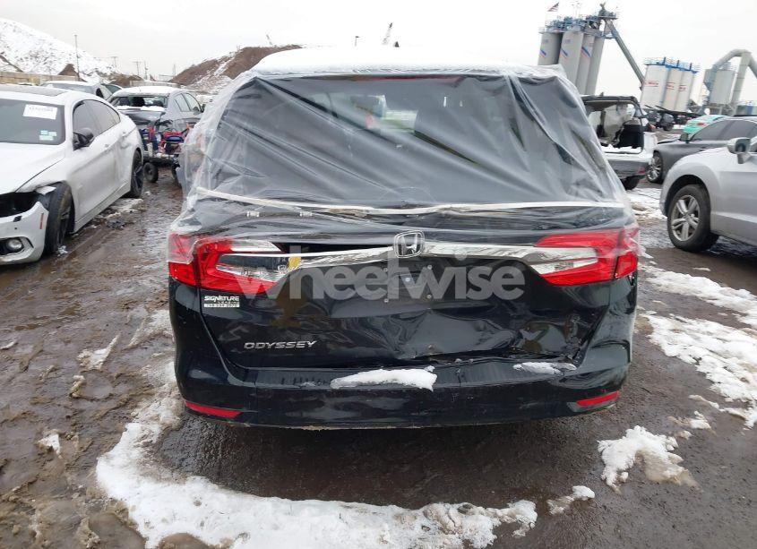 Photo 6 of 2019 Honda Odyssey EX-L (VIN 5FNRL6H74KB118821)