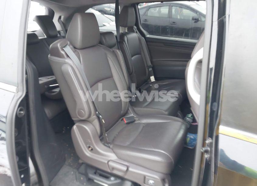 Photo 8 of 2019 Honda Odyssey EX-L (VIN 5FNRL6H74KB118821)