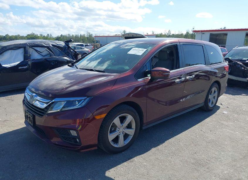 Photo 2 of 2019 Honda Odyssey EX-L (VIN 5FNRL6H74KB129642)