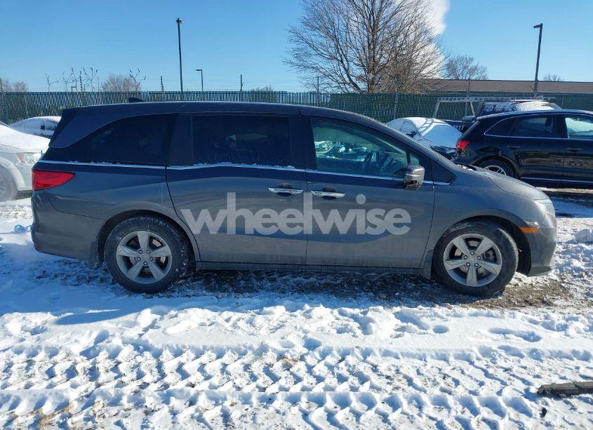 Photo 14 of 2020 Honda Odyssey EX-L/EX-L W/NAVI RES (VIN 5FNRL6H74LB046049)