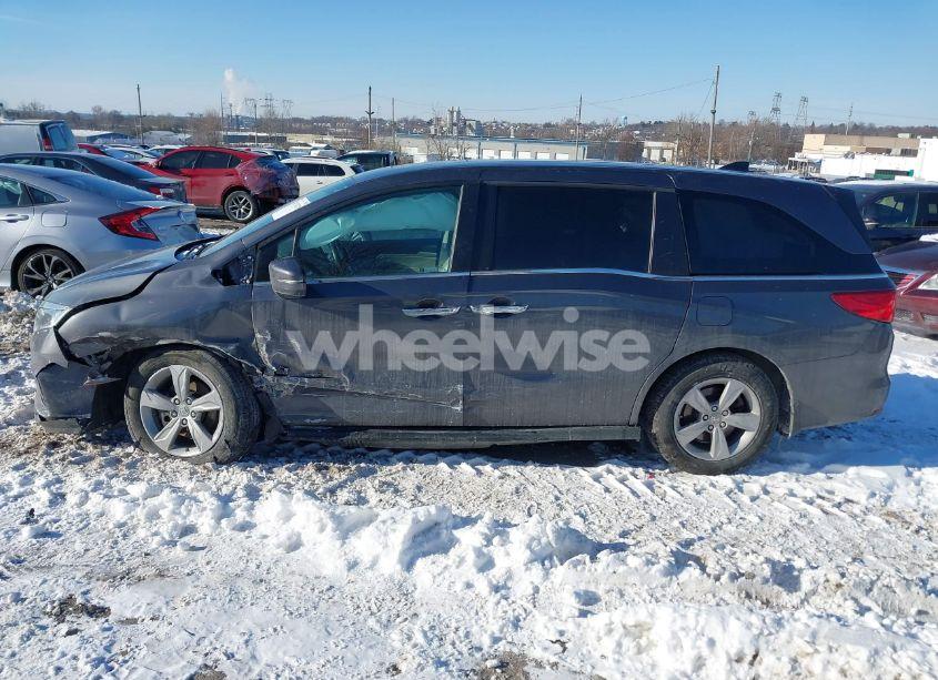 Photo 15 of 2020 Honda Odyssey EX-L/EX-L W/NAVI RES (VIN 5FNRL6H74LB046049)