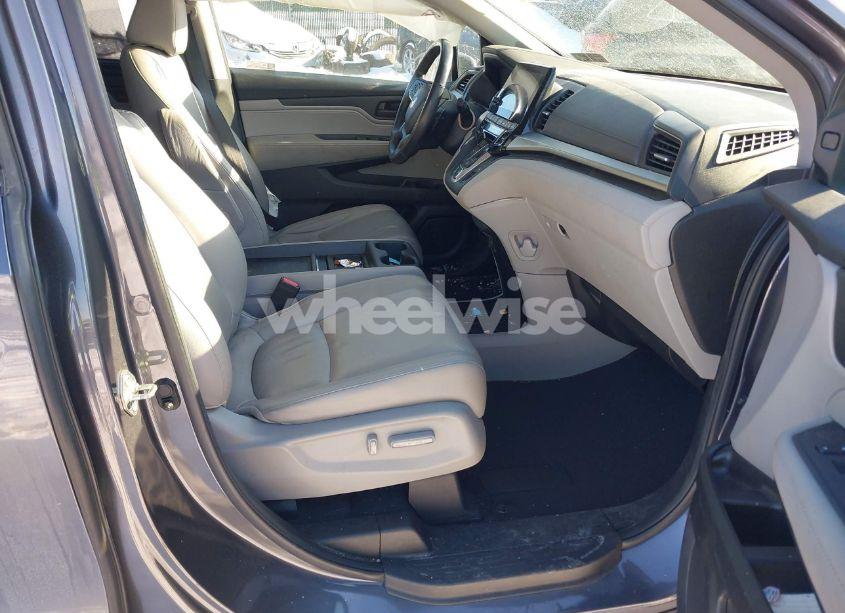 Photo 5 of 2020 Honda Odyssey EX-L/EX-L W/NAVI RES (VIN 5FNRL6H74LB046049)