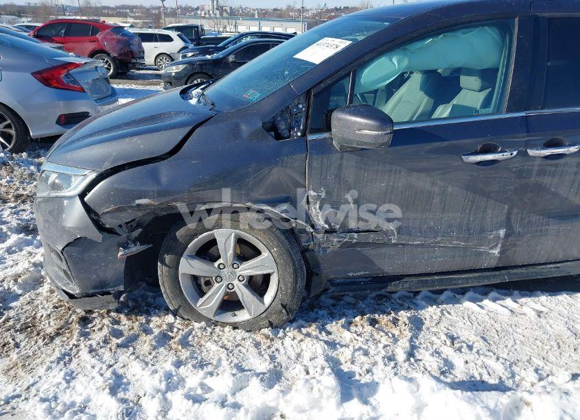 Photo 6 of 2020 Honda Odyssey EX-L/EX-L W/NAVI RES (VIN 5FNRL6H74LB046049)