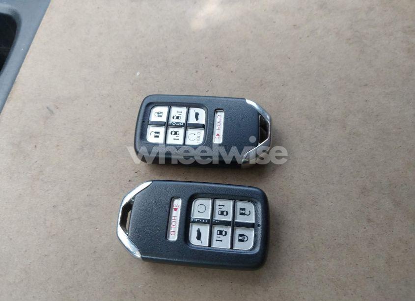 Photo 11 of 2020 Honda Odyssey EX-L/EX-L W/NAVI RES (VIN 5FNRL6H74LB051994)