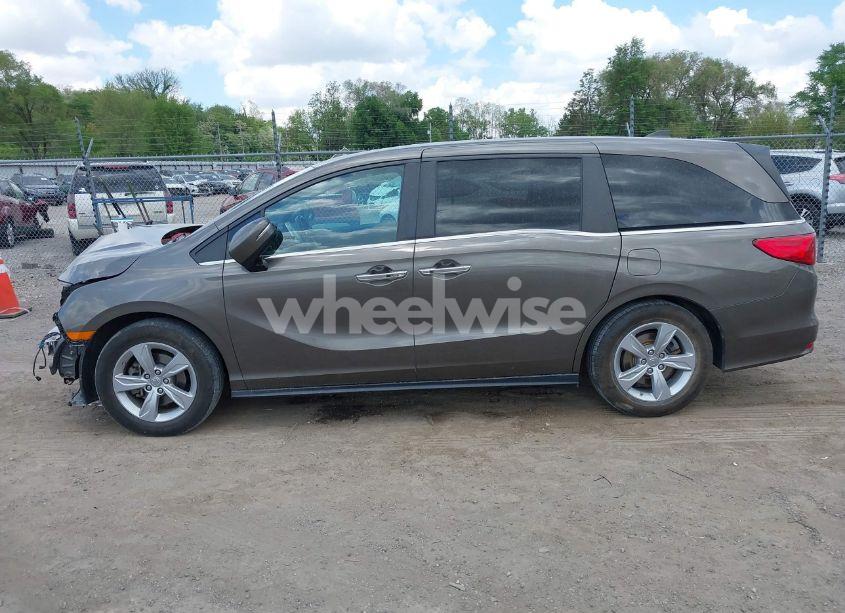 Photo 14 of 2020 Honda Odyssey EX-L/EX-L W/NAVI RES (VIN 5FNRL6H74LB051994)