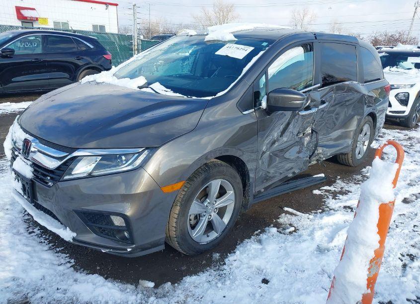 Photo 2 of 2020 Honda Odyssey EX-L/EX-L W/NAVI RES (VIN 5FNRL6H74LB055849)