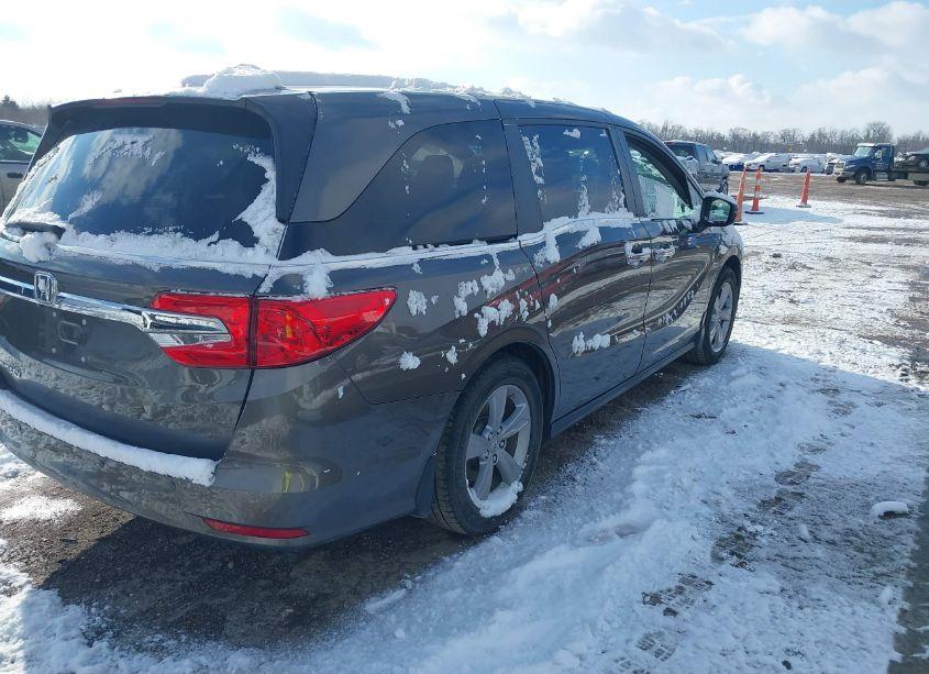Photo 4 of 2020 Honda Odyssey EX-L/EX-L W/NAVI RES (VIN 5FNRL6H74LB055849)