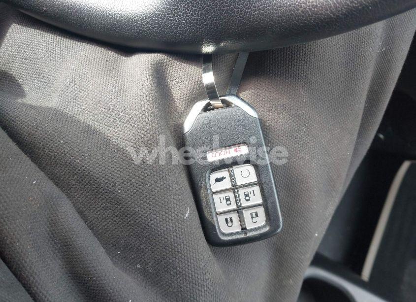 Photo 11 of 2020 Honda Odyssey EX-L/EX-L W/NAVI RES (VIN 5FNRL6H74LB058380)