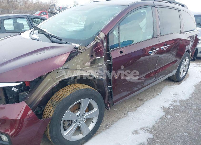 Photo 6 of 2020 Honda Odyssey EX-L/EX-L W/NAVI RES (VIN 5FNRL6H74LB058380)