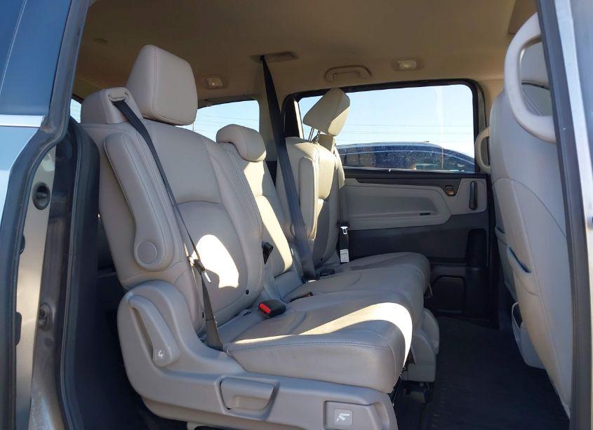 Photo 8 of 2022 Honda Odyssey EX-L (VIN 5FNRL6H74NB019128)