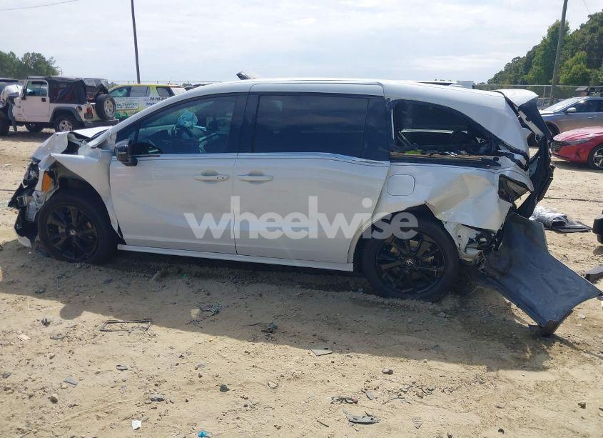 Photo 15 of 2023 Honda Odyssey SPORT (VIN 5FNRL6H74PB021710)