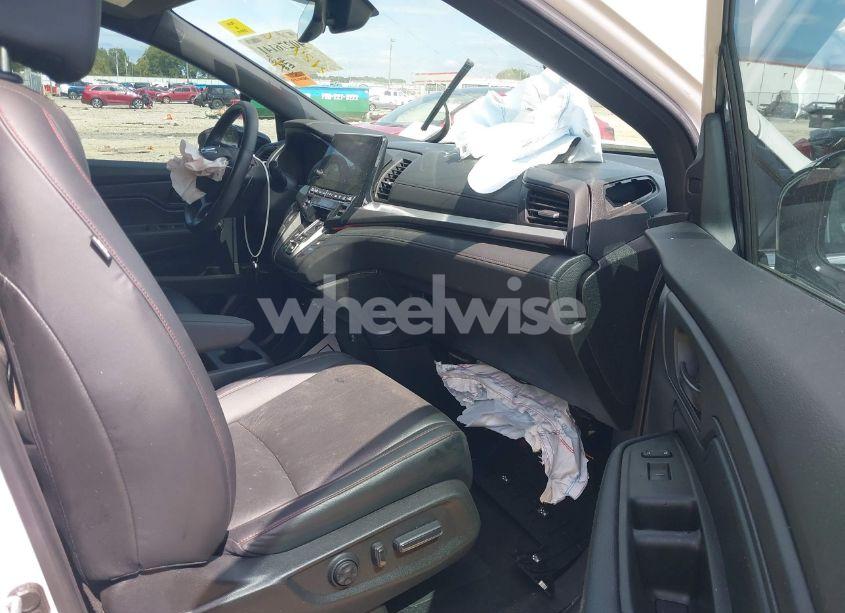 Photo 5 of 2023 Honda Odyssey SPORT (VIN 5FNRL6H74PB021710)