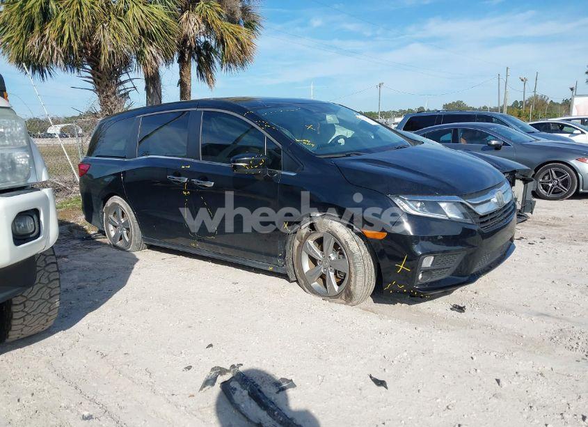 Photo 13 of 2018 Honda Odyssey EX-L (VIN 5FNRL6H75JB003885)