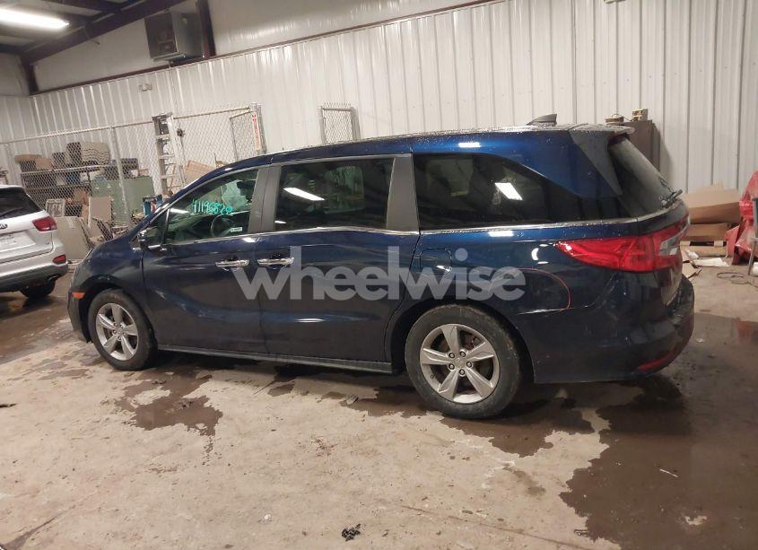 Photo 14 of 2018 Honda Odyssey EX-L (VIN 5FNRL6H75JB041861)