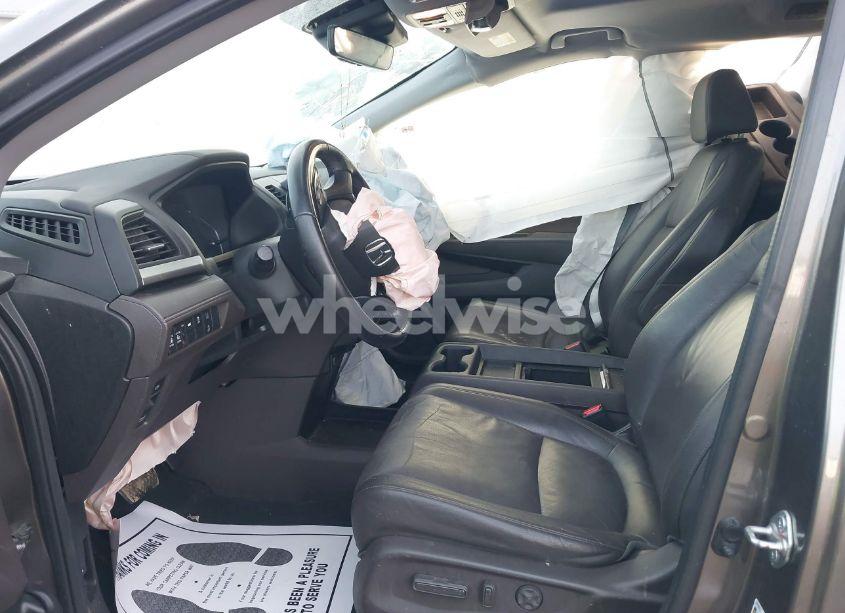 Photo 5 of 2018 Honda Odyssey EX-L (VIN 5FNRL6H75JB048258)