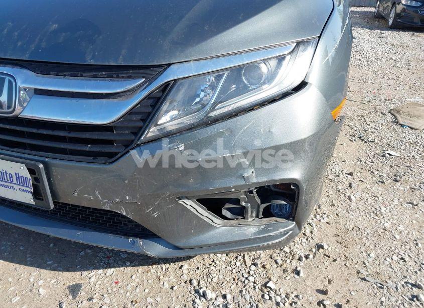 Photo 6 of 2018 Honda Odyssey EX-L (VIN 5FNRL6H75JB068929)
