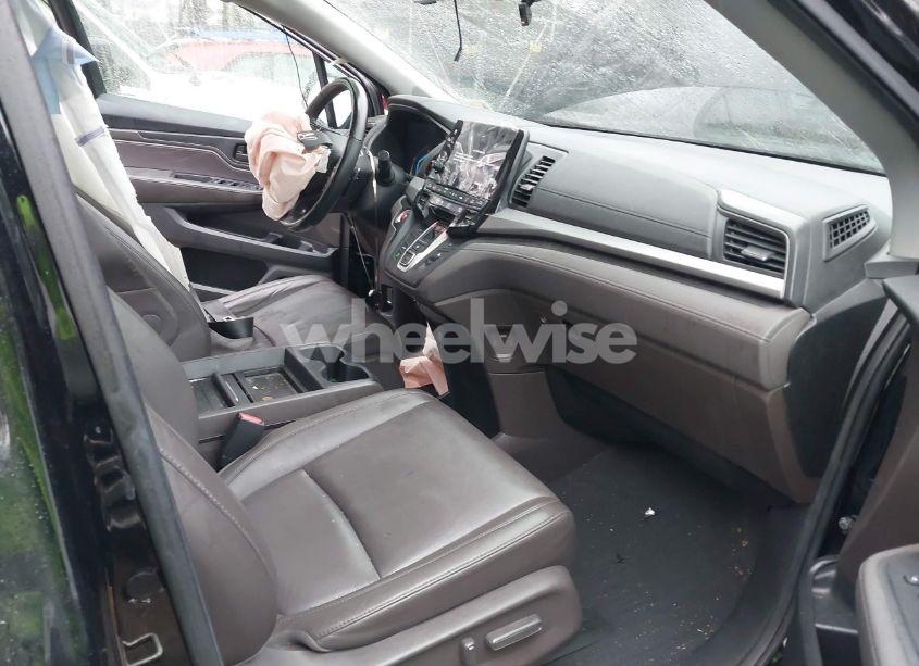 Photo 5 of 2019 Honda Odyssey EX-L (VIN 5FNRL6H75KB087076)