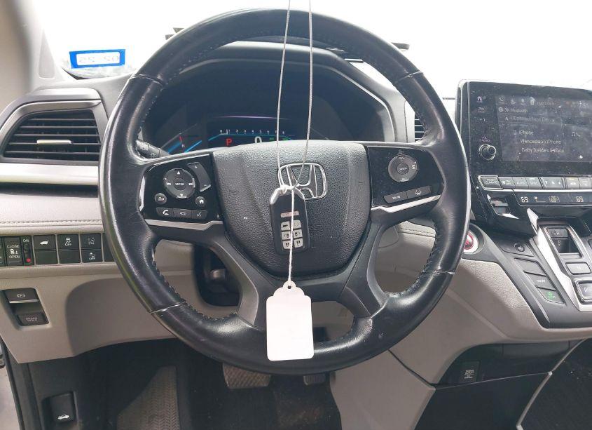 Photo 11 of 2019 Honda Odyssey EX-L (VIN 5FNRL6H75KB116768)