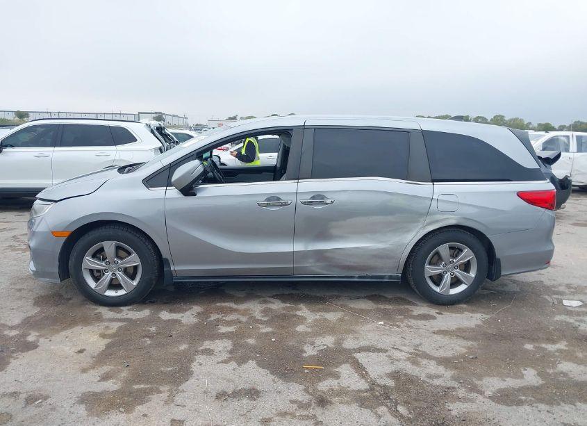 Photo 14 of 2019 Honda Odyssey EX-L (VIN 5FNRL6H75KB116768)
