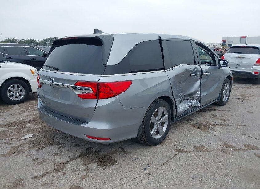 Photo 4 of 2019 Honda Odyssey EX-L (VIN 5FNRL6H75KB116768)