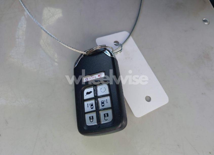 Photo 11 of 2019 Honda Odyssey EX-L (VIN 5FNRL6H75KB119721)