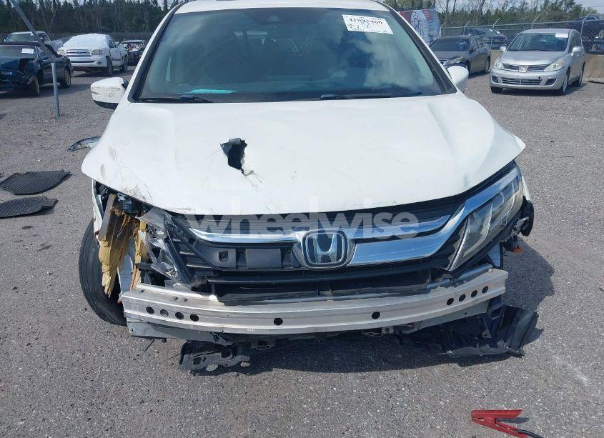 Photo 6 of 2019 Honda Odyssey EX-L (VIN 5FNRL6H75KB119721)