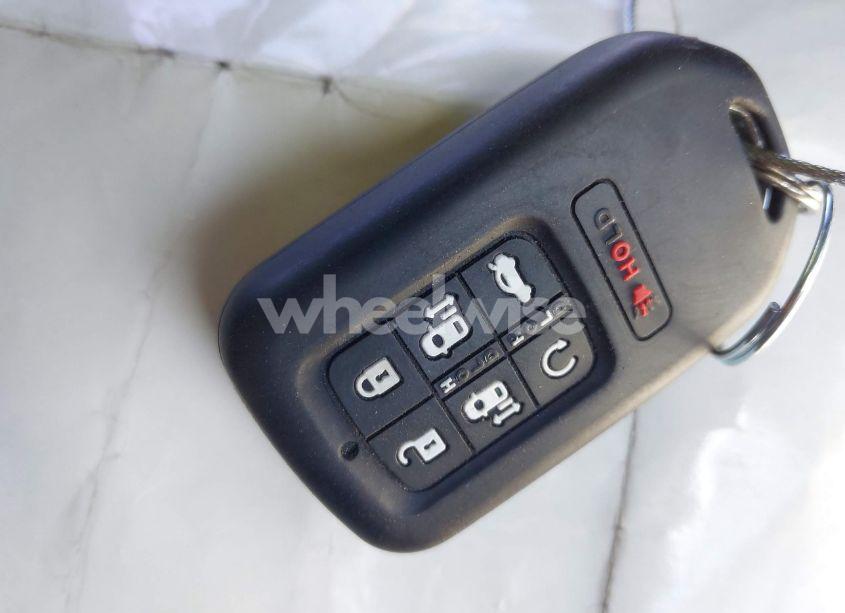 Photo 11 of 2020 Honda Odyssey EX-L/EX-L W/NAVI RES (VIN 5FNRL6H75LB051843)