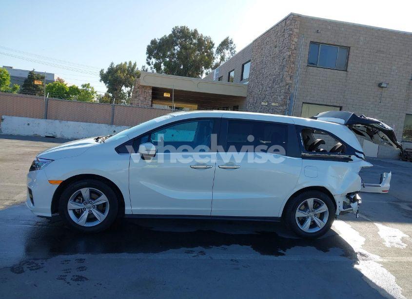 Photo 15 of 2020 Honda Odyssey EX-L/EX-L W/NAVI RES (VIN 5FNRL6H75LB051843)