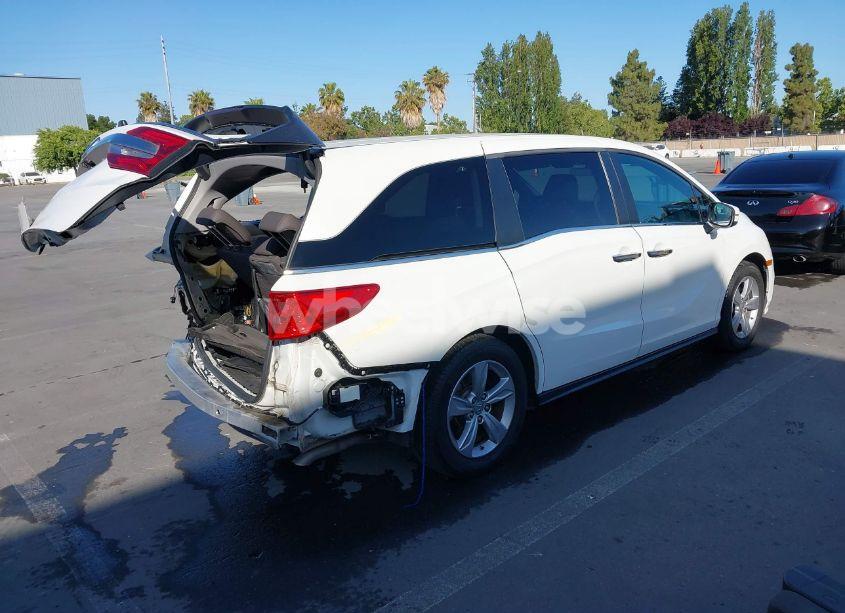 Photo 4 of 2020 Honda Odyssey EX-L/EX-L W/NAVI RES (VIN 5FNRL6H75LB051843)