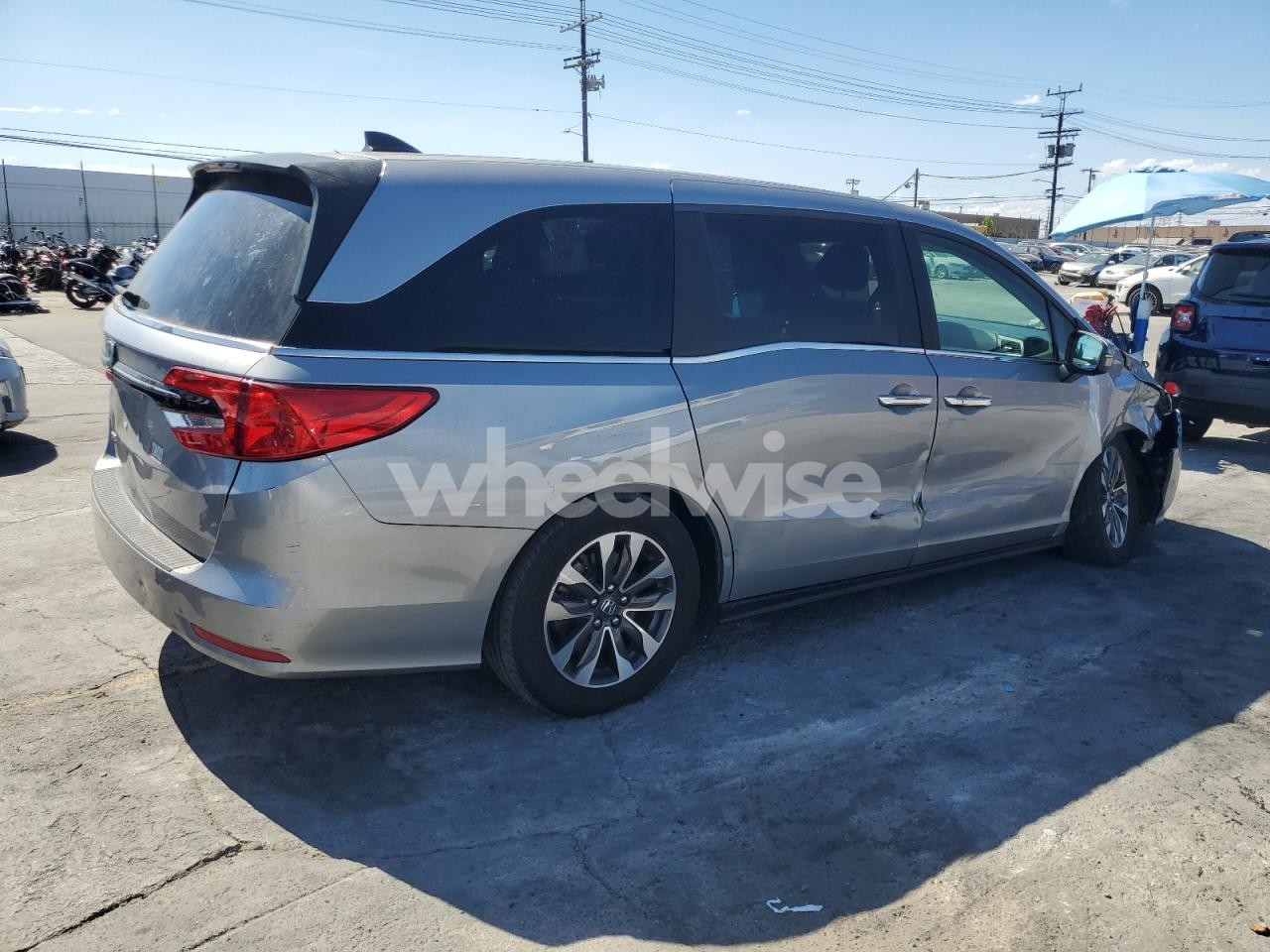 Photo 3 of 2021 HONDA ODYSSEY EXL (VIN 5FNRL6H75MB005995)