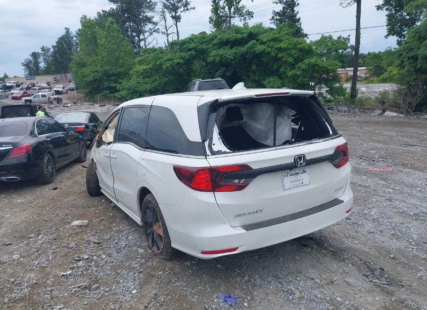 Photo 3 of 2024 Honda Odyssey SPORT (VIN 5FNRL6H75RB042603)