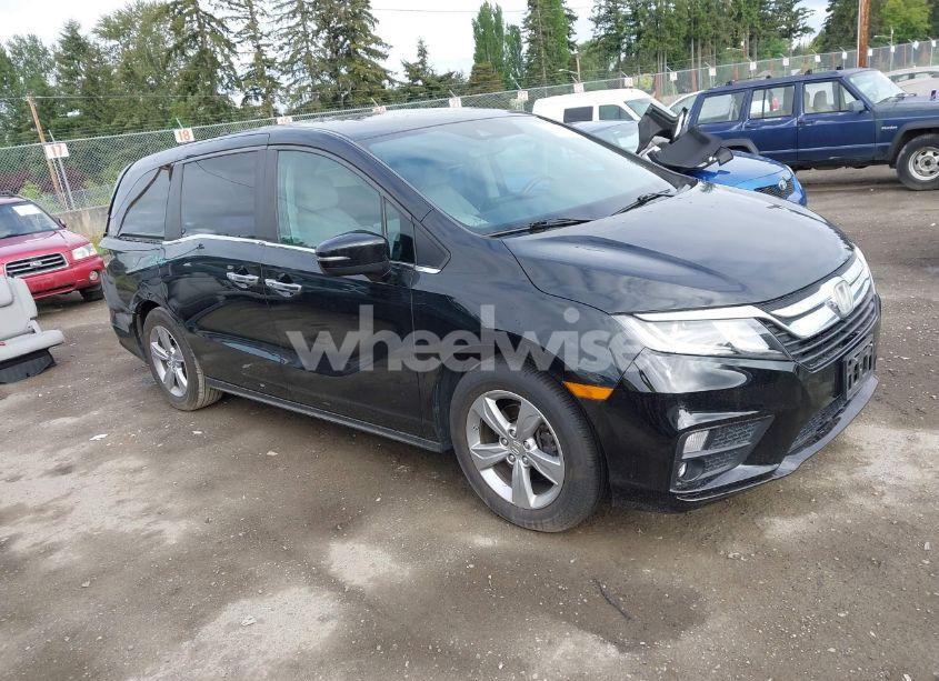 2018 Honda Odyssey EX-L (VIN 5FNRL6H76JB004527) main photo