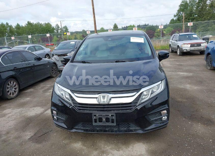 Photo 13 of 2018 Honda Odyssey EX-L (VIN 5FNRL6H76JB004527)