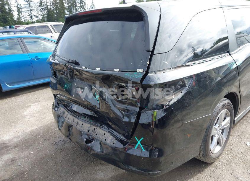 Photo 18 of 2018 Honda Odyssey EX-L (VIN 5FNRL6H76JB004527)