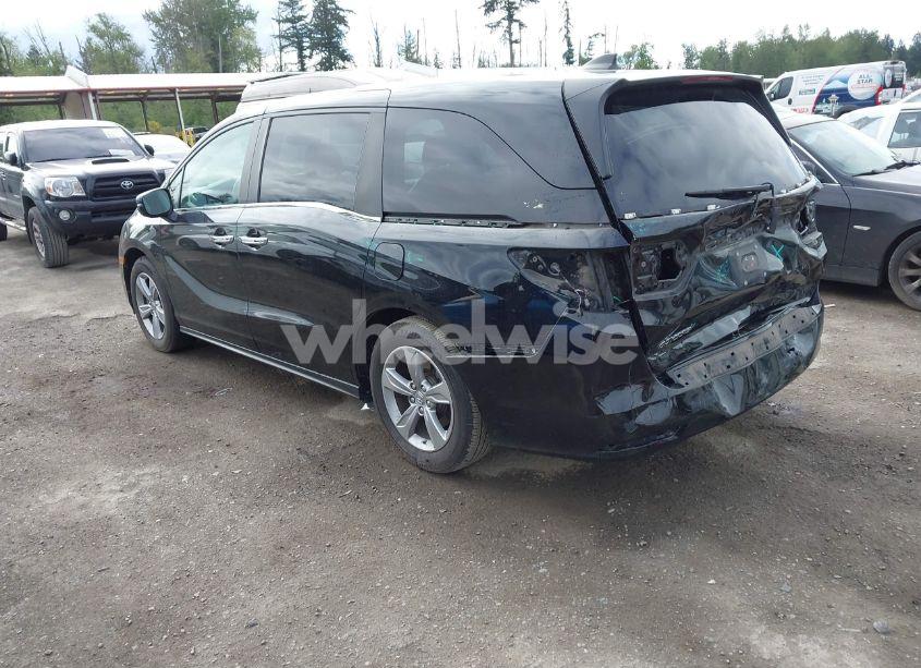 Photo 3 of 2018 Honda Odyssey EX-L (VIN 5FNRL6H76JB004527)