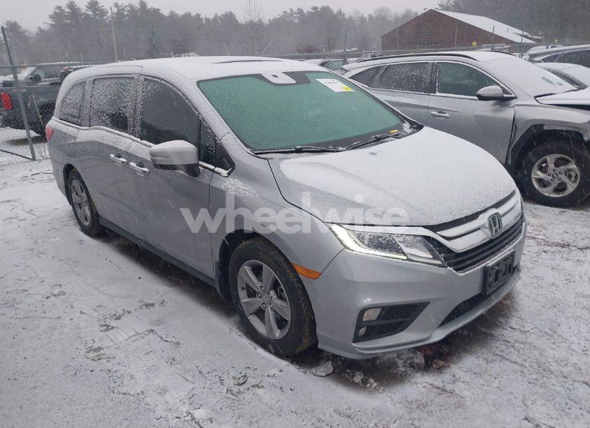 2018 Honda Odyssey EX-L (VIN 5FNRL6H76JB022347) main photo
