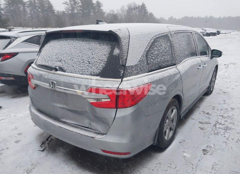 Photo 4 of 2018 Honda Odyssey EX-L (VIN 5FNRL6H76JB022347)