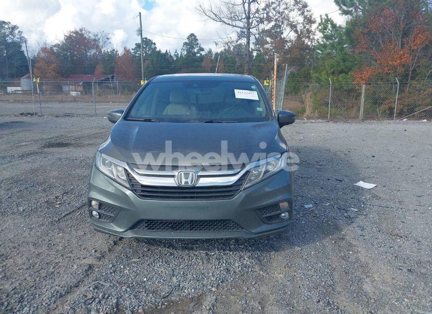 Photo 12 of 2018 Honda Odyssey EX-L (VIN 5FNRL6H76JB023949)