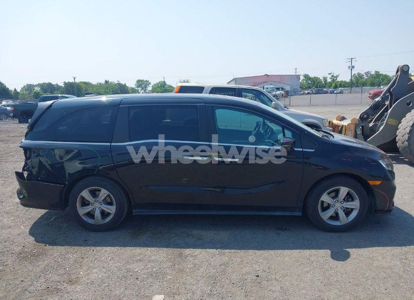 Photo 13 of 2018 Honda Odyssey EX-L (VIN 5FNRL6H76JB032182)