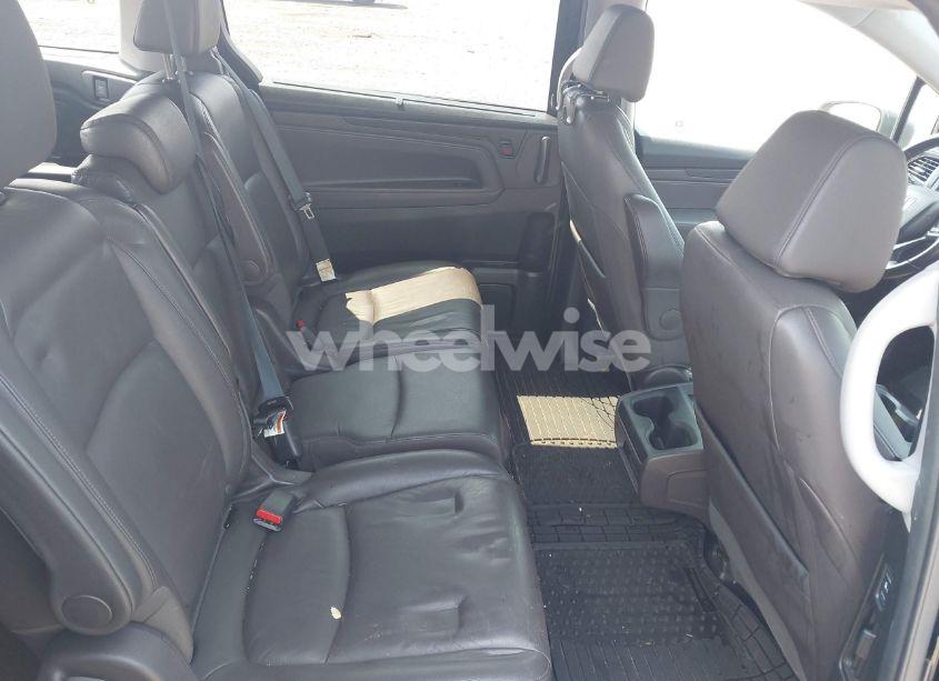 Photo 8 of 2018 Honda Odyssey EX-L (VIN 5FNRL6H76JB032182)