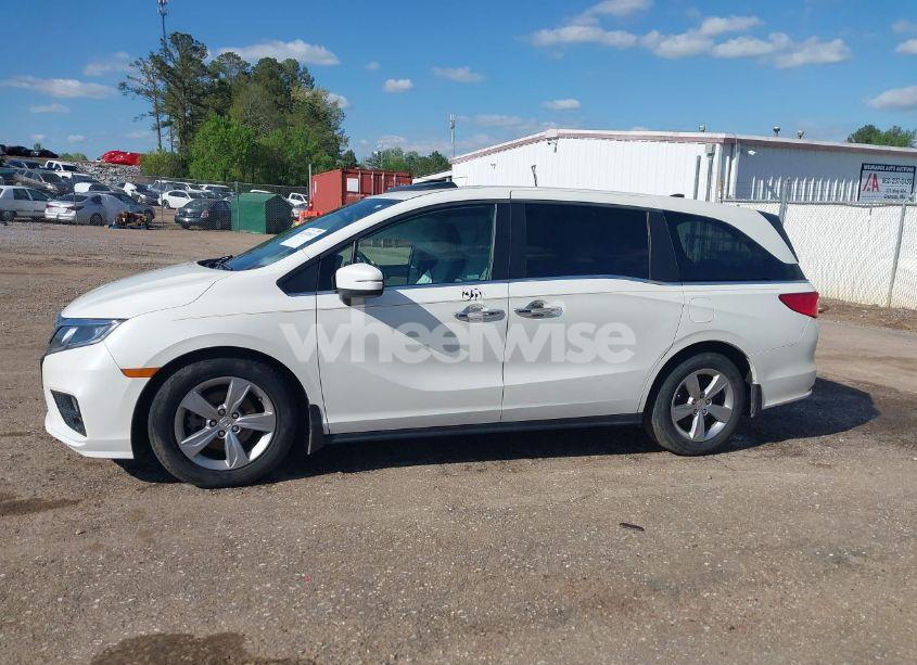 Photo 14 of 2018 Honda Odyssey EX-L (VIN 5FNRL6H76JB055283)