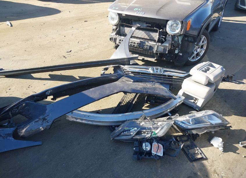 Photo 12 of 2018 Honda Odyssey EX-L (VIN 5FNRL6H76JB073105)