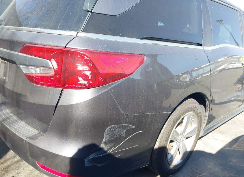 Photo 18 of 2018 Honda Odyssey EX-L (VIN 5FNRL6H76JB073105)