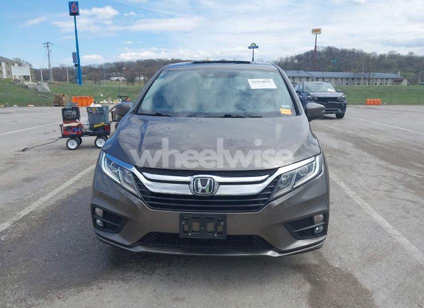 Photo 12 of 2018 Honda Odyssey EX-L (VIN 5FNRL6H76JB082421)