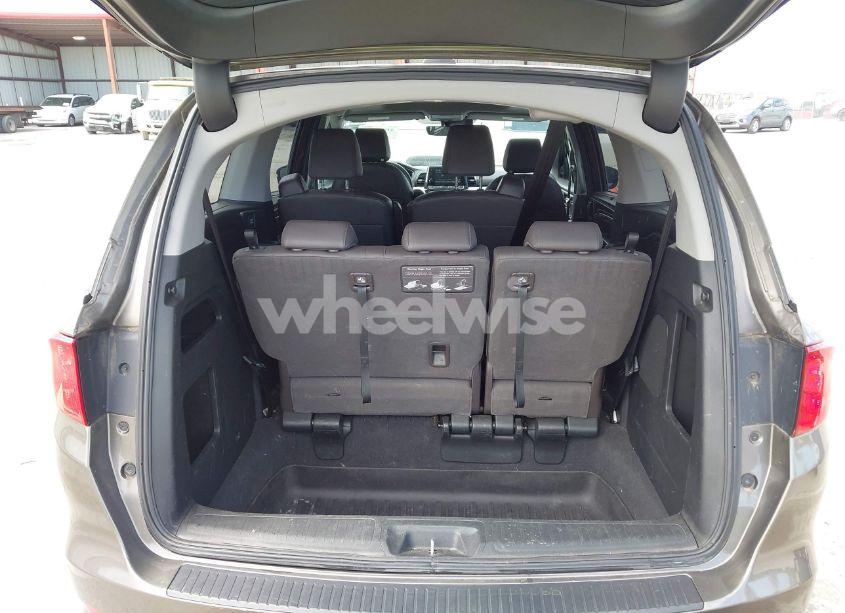 Photo 17 of 2018 Honda Odyssey EX-L (VIN 5FNRL6H76JB082421)