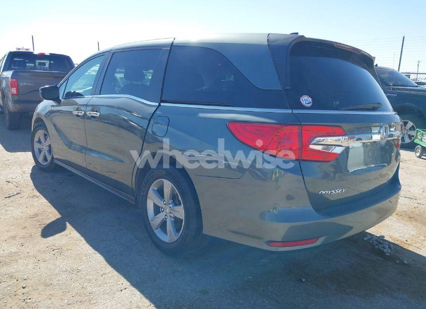 Photo 3 of 2018 Honda Odyssey EX-L (VIN 5FNRL6H76JB093581)