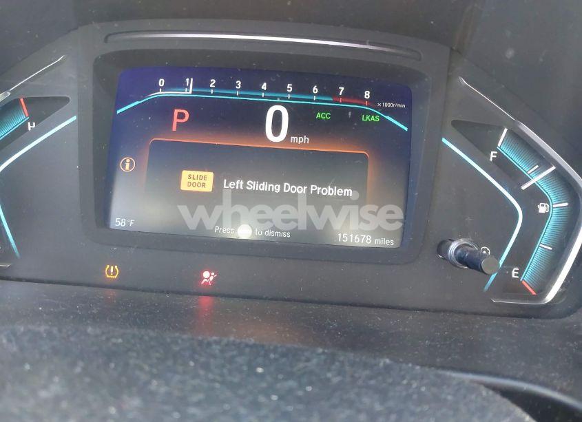 Photo 7 of 2018 Honda Odyssey EX-L (VIN 5FNRL6H76JB093581)